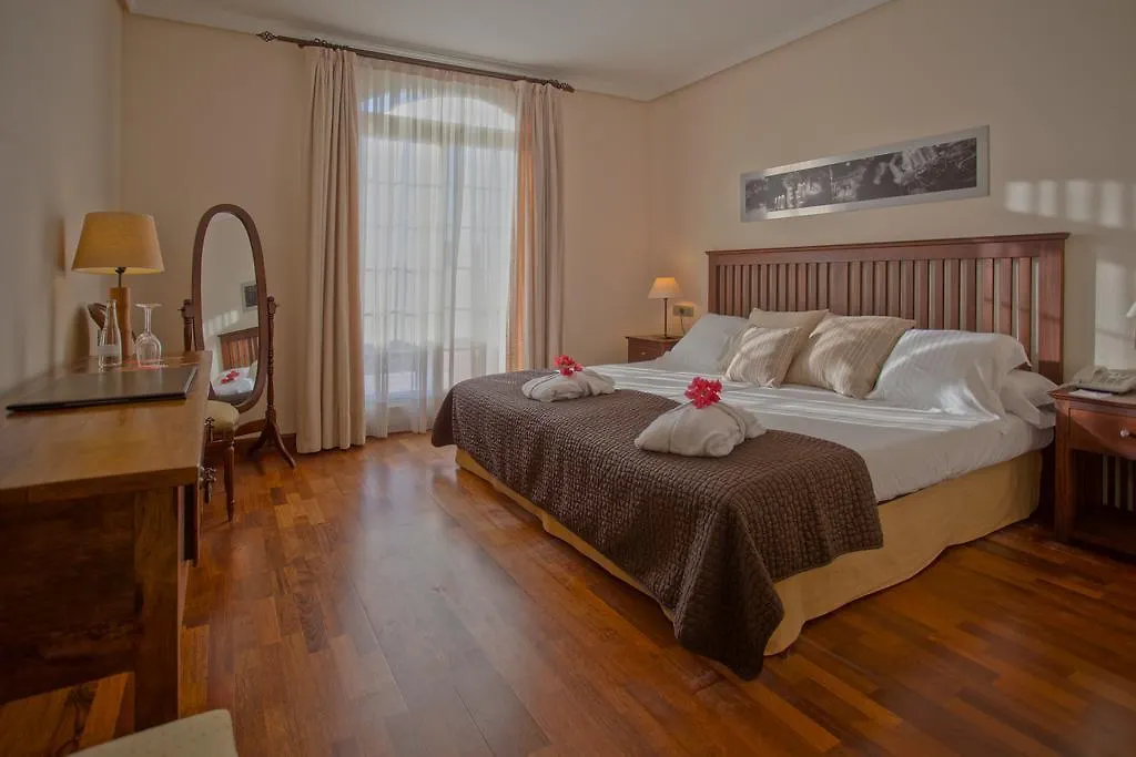 Vita Palmera Plaza Jerez de la Frontera 5*,