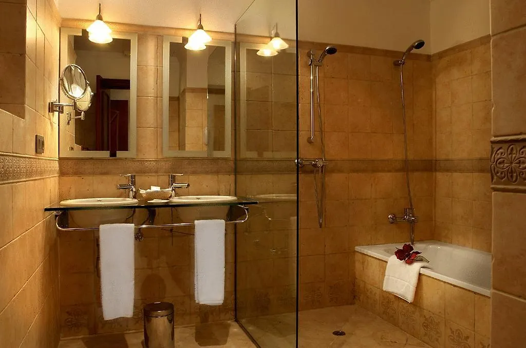 Vita Palmera Plaza Jerez de la Frontera 5*,